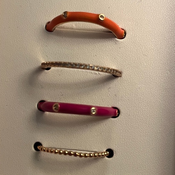 Set of 7 enamel and cubic zirconia rings - Picture 4 of 5